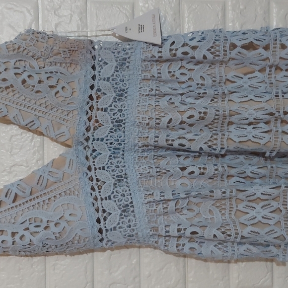 Love Triangle V Neck Lace Overlay Midi Dress Dusky Blue Small - Picture 7 of 17